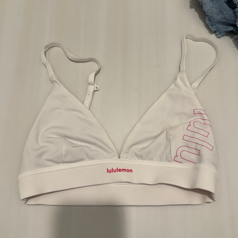 lululemon sports bra
